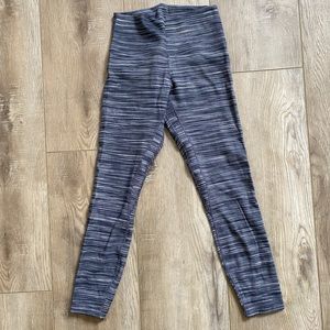Lululemon align size 6 25 inch grey and black